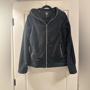 Travel and outdoors vest with multiple pockets